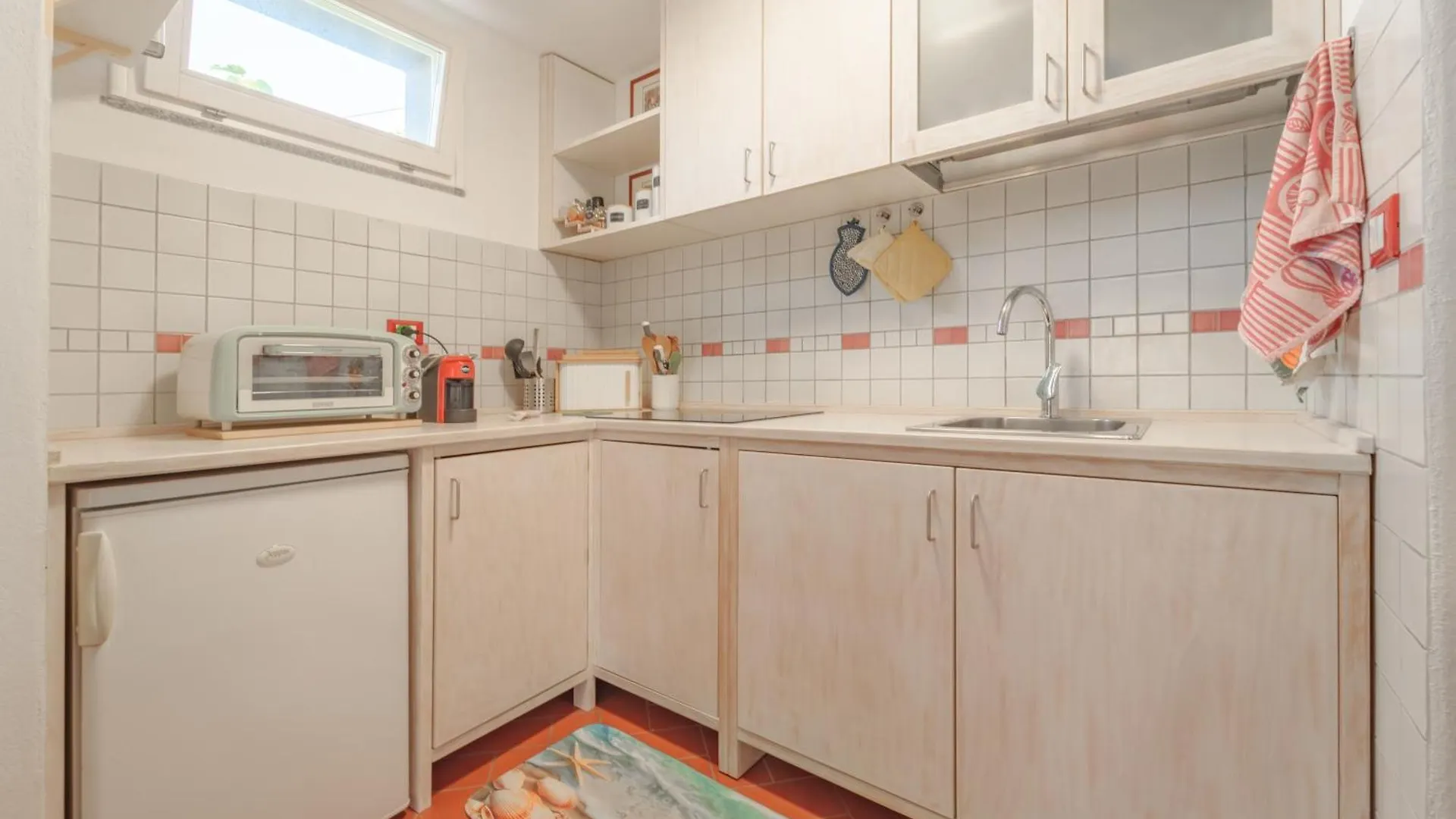 Casa Celeste - Goelba بومونته 0*,  إيطاليا